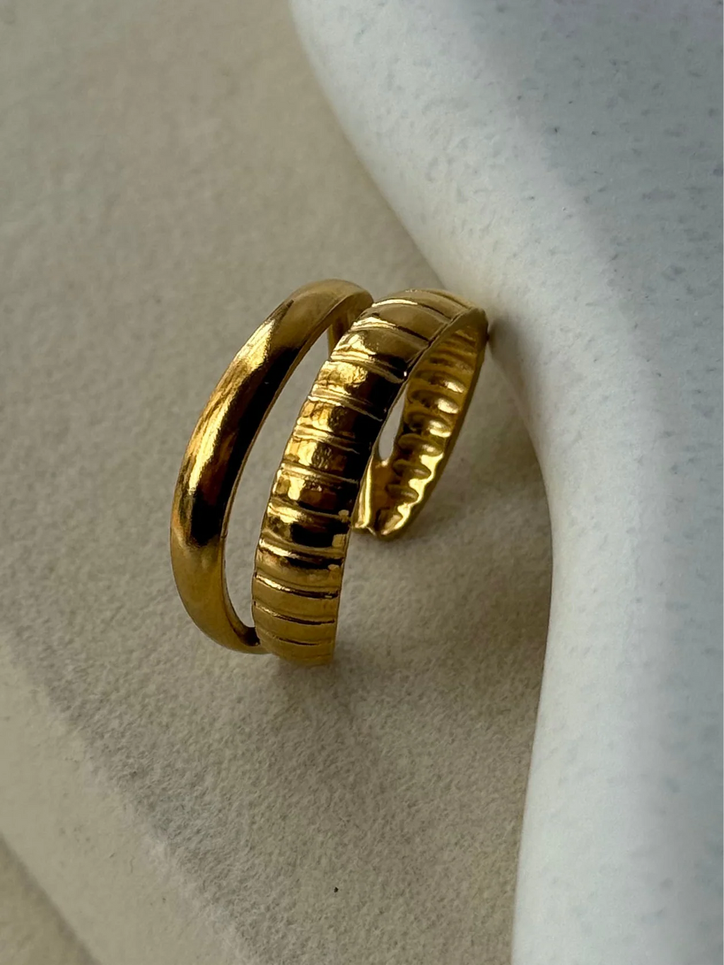 Ribbed Adjustable Ring