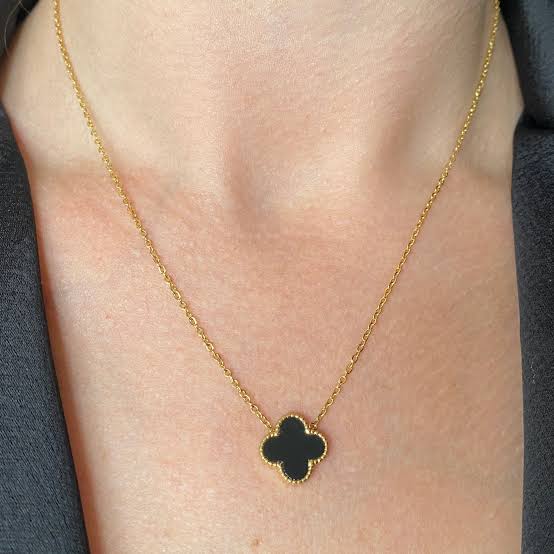 Clover Necklace
