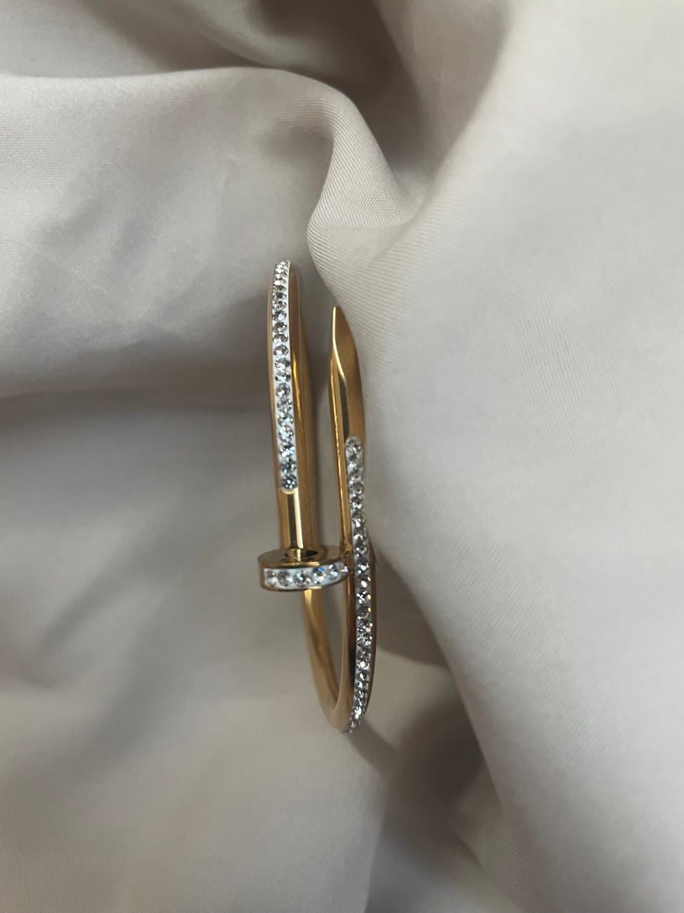 Nail Luxè Bangle
